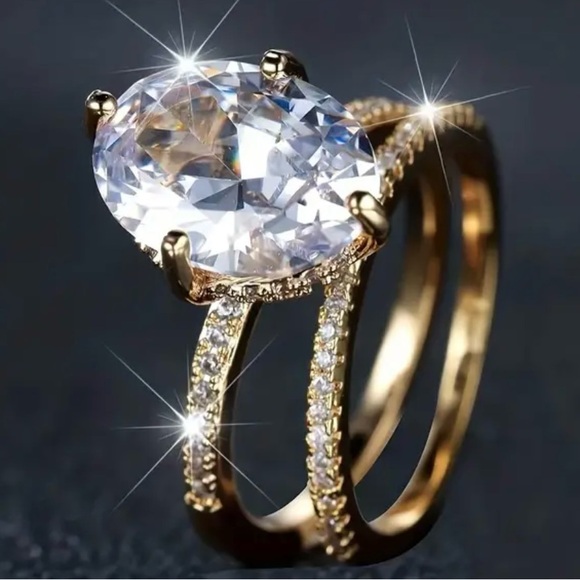 Jewelry - New 18k yellow gold wedding ring set